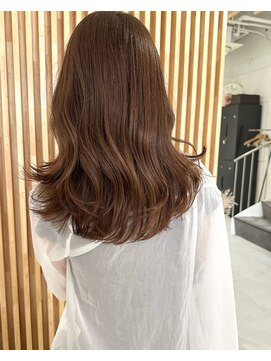 アトレ(attrait) *透けるベージュカラー 明るめ 透明感 似合わせ 天王寺美容室