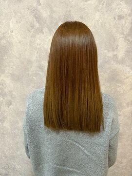 シオ ヘアー デザイン(Sio. hair design) リンゴ幹細胞トリートメントのafterです！