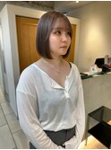 ハイトーンラベンダーグレージュ　ぱつっとボブ