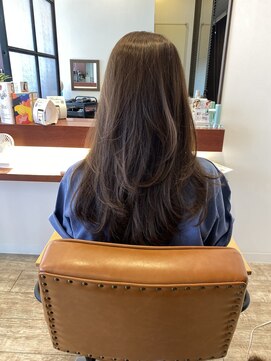 マーリャヘアー(mallia hair) レイヤースタイルレイヤーカットロングレイヤー小顔スタイル