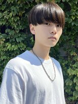 オグジュアリー 表参道(aux.)&nbsp;スーツ短髪ツーブロック束感モテる黒髪シークレットパーマ流行