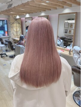 エイト新宿店(EIGHT shinjuku) ピンクベージュ