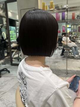 ロンド ジュルード 名古屋(Lond jeloud) ショート ボブ インナー 艶髪 韓国風 レイヤーカット