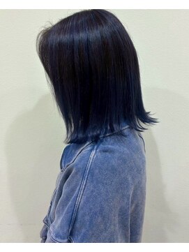 アエラバイトゥルークリエイション(AERA by True Creation) 表面だけでも可愛いブルーカラー