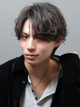 リップス 栄(LIPPS) 大人センターパートルーズパーマ