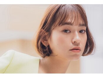 ニチカ(NYCHIKA)の写真/顔立ちや首元まで美しく見せる白髪ぼかし対応の再現性の高いショート！骨格に合わせて毎日扱いやすく♪