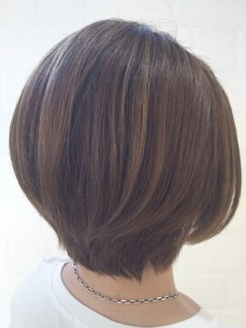 イーチ ヘアーアンドトータルビューティ(each hair&total beauty) メリハリショートスタイル★担当 相川美緒