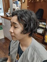 コダマ 新大塚店(KODAMA)&nbsp;センターパートパーマスタイル（コンマヘア）〔新大塚〕床屋