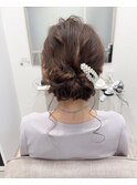 大人可愛いシニヨンアレンジ