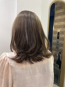 ロンドアベニール 北千住(Lond avenir) くびれレイヤー/ナチュラルウルフ/オリーブベージュ イメチェン