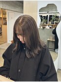 透明感◎暗めオリーブグレージュ