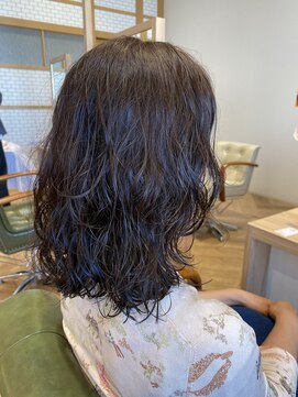 カシータフロル 守山(Casita flor) 乾かすだけで簡単にきまるパーマスタイル(^^)/