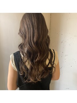 エメ(EME) ハイライト　ミルクティーベージュ　平塚駅　平塚美容室