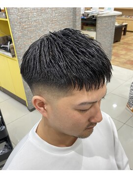 ヘアーパークキューブ クロップスキンフェード