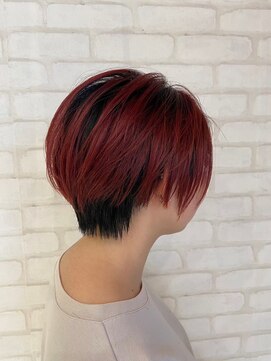 ビスイル 秋葉原店(Vis ill) レッドアウターカラーショートスタイル