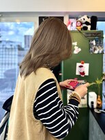 アラレ(ARARE)&nbsp;レイヤーカット×ミルクティーグレージュ