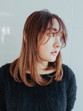 アラワラブルー(arrawarra blue) ミディアムレイヤー/20代/30代/40代/50代/倉敷/白楽