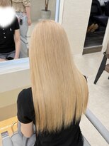 ルル 大宮駅東口(LULU) ホワイトミルクティーベージュ