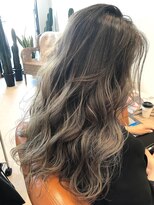 ウェーブス(WAVES)&nbsp;バレイヤージュベージュカラー