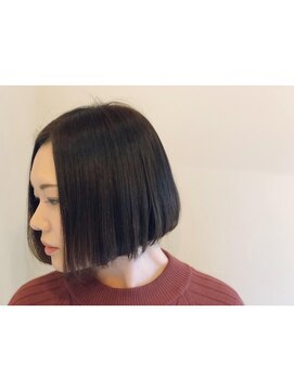 シームリー 千田町店(Seemly) 前下がりボブ