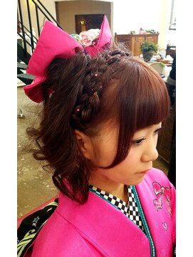 リューズスタジオ(Ryu's STUDIO) 成人式アップスタイル