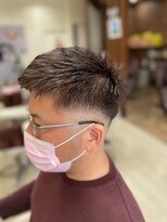 ヘアー クチュリエ ビーホワイト(hair couturier B:white) 流行のスキンフェード