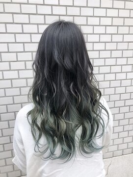 リーオオサカ(Lee Osaka) グラデーションカラー×くすみグリーン/kana