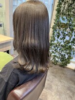 ビースリー ロア&nbsp;グレージュ　ロング　2022/11/3