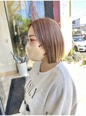 透明感グレージュ