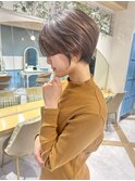 ショート×ハイライト白髪ぼかし×シルキーベージュ[心斎橋]