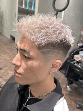 ホワイトカラー フェード ジェットモヒカン