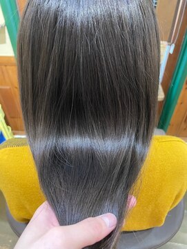 エルパライソ 鯖江店(Elparaiso) 鯖江/髪質改善/オッジオット/白髪染め/縮毛矯正/ヘッドスパ