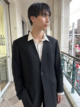 オーオ シカシカ(OOO YY) スリークショートマッシュ