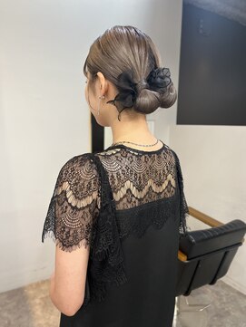 ヌープヘアーアイス(NUUP.hair ici) 20代30代大人可愛い♪お呼ばれタイトツインお団子アレンジ