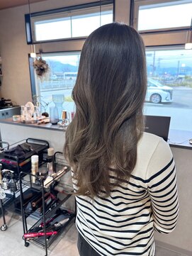 イェル(ELL.) エレガントレイヤースタイル