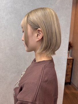 ブルーム(the Bloom) 【レイヤーボブ】ホワイトベージュ