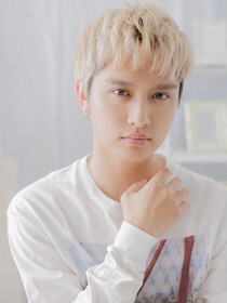 モッズヘア 越谷(mod's hair)&nbsp;ブリーチデザイン波打ちパーマ金髪マッシュa越谷10代20代30代