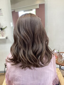 チャオ(CIAO) Wカラーグレージュ