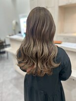 ヘアーワークス ボナ(HAIR WORKS bona.)&nbsp;光に透ける柔らかな透明感◎ミルクティーベージュ/ウェーブ