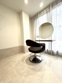 完全個室で過ごす癒しのサロンタイム。静かにゆったり美しく。【春日井/髪質改善/縮毛矯正/学割U24】