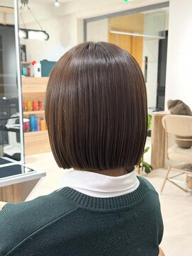 オリ 仙台(Oli) 着物ヘア/ダークアッシュ/ミディアムレイヤーカット