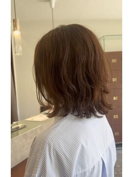 アース コアフュールボーテ 北小金店(EARTH coiffure beaute) くせを活かして大人のミディアムスタイル