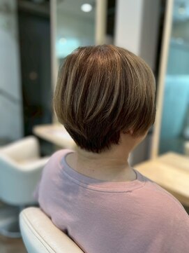 カミオ シオン(KAMIO CION) 【脱・白髪染め】立体感ハイライトで魅せる大人ショート