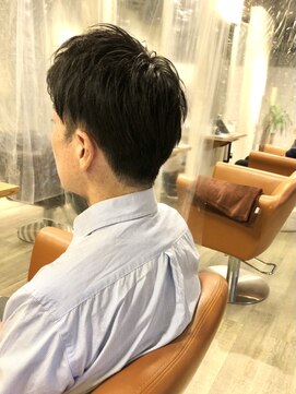 アンプリュス リアン(1+ Unplus lien) ビジネスマン向けツーブロック刈り上げ/亀戸