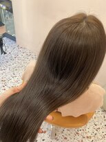 ボタン シブヤ(VOTAN SHIBUYA)&nbsp;ベージュ/韓国ヘア/渋谷/レイヤー/顔まわり/前髪