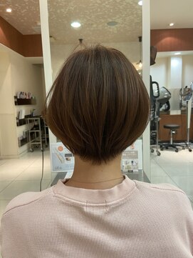 レイフィールド 滝の水店 30代40代50代大人ナチュラルレイヤーショートボブ
