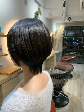 ラフヘアーアンドライフ 所沢東口店(LAF Hair&Life) 丸みショートボブ