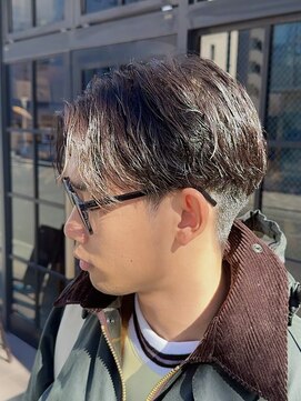 オーガニック アトリエ 大宮(organic+atelier) 刈り上げセンターパート/前下がりセンターパート/シャドウパーマ