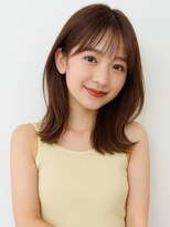 アイリス 天文館店(AIRIS)&nbsp;顔周りカット ブラウンベージュ 艶髪 20代 外ハネミディアム