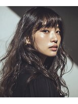 フラッグ(flag) ウェット艶ロング×ダークグレージュ|髪質改善トステア